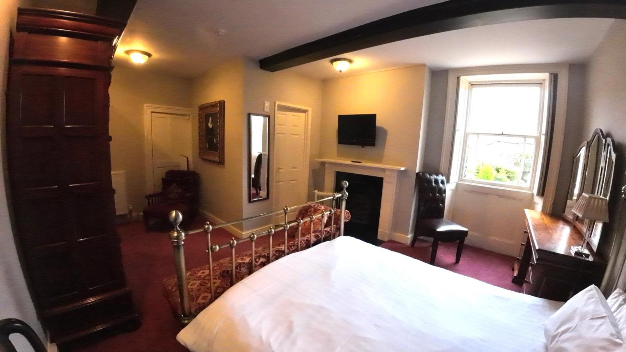 The Old Manor House Hotel Keynsham Esterno foto